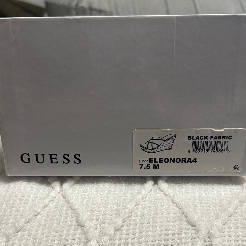 Guess Wedges - Picture 2 of 7